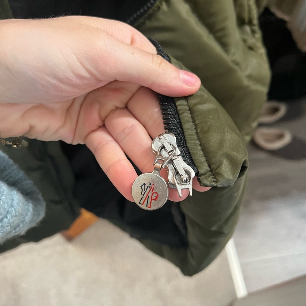 Moncler coat - Picture 10 of 11